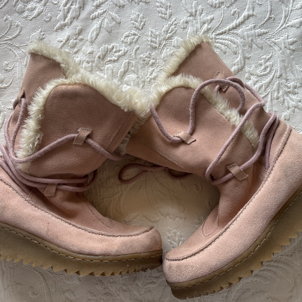 Vtg Caitlin Y2K pink suede winter snow boots with real fur lining